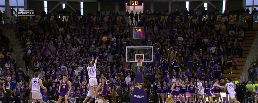 Bennett Stirtz's dagger OT triple seals win for for Drake