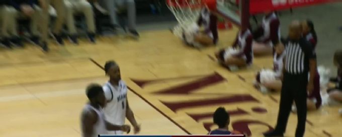 Jonathan Pierre elevates for flush vs. Missouri State Bears