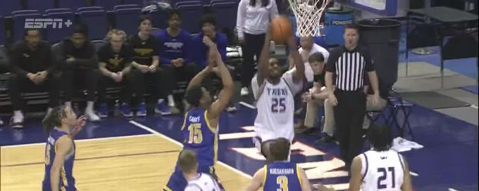 Ahmir Langlais throws down big slam dunk vs. Morehead State Eagles