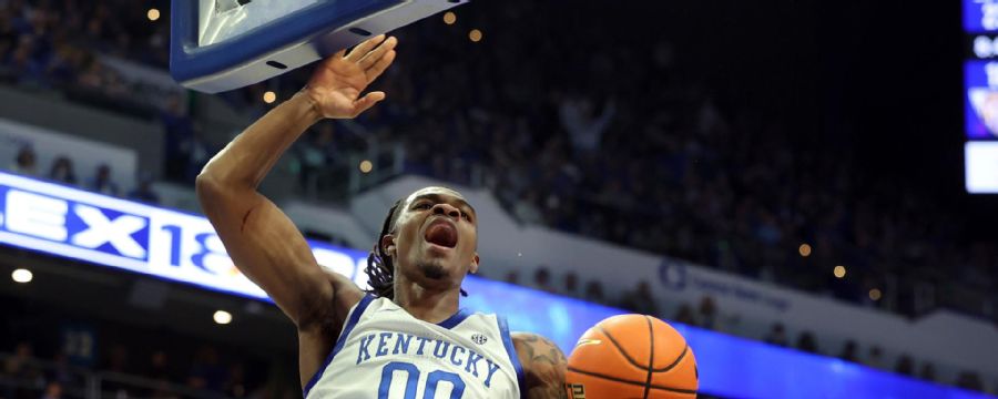 Highlight: No. 19 Kentucky blows out LSU on Senior Night