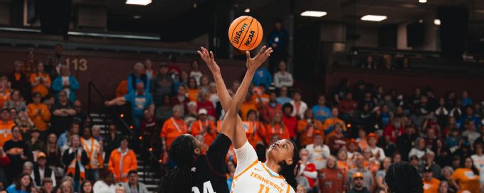 Highlight: 9-seed Tennessee's defense shuts down 16-seed Texas A&M