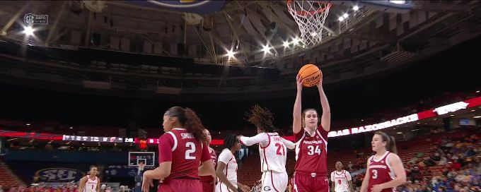 Miyah Verse gets the and-1