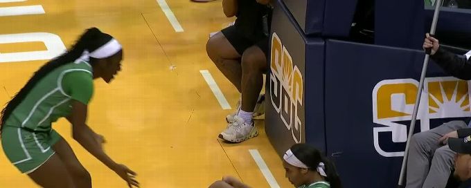 Aislynn Hayes gets the and-1
