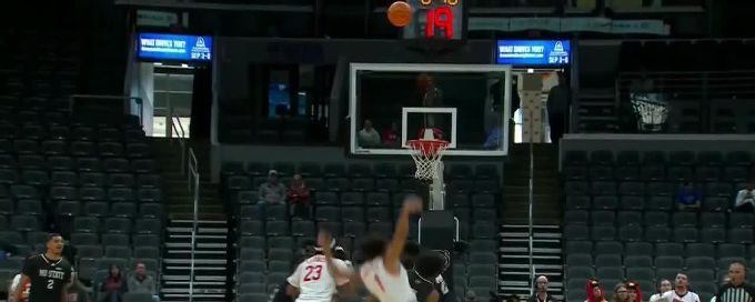 Malachi Poindexter gets the hoop and the harm