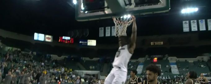 Tevin Smith rocks the rim with jam