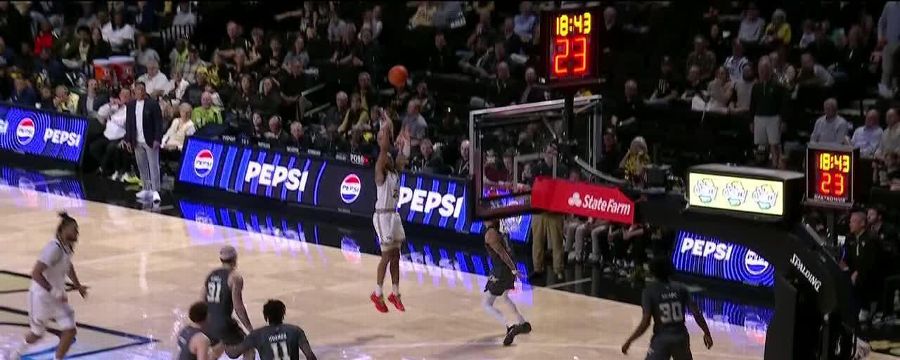 Cameron Hildreth's steal sets up a Wake Forest 3