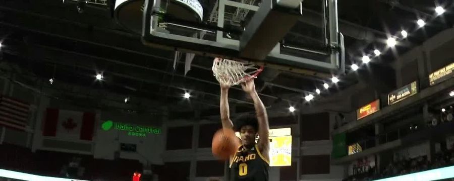Julius Mims rocks the rim with powerful slam dunk