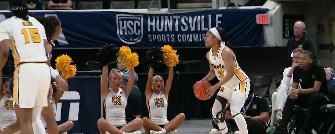 Lee Lee Willis sinks it from downtown