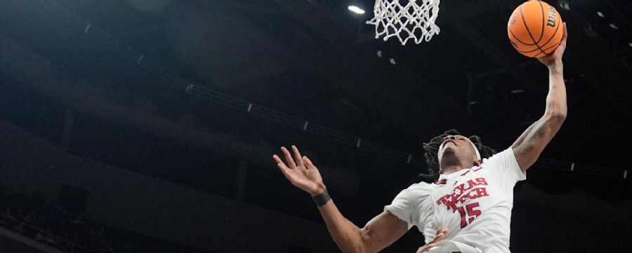 JT Toppin fired up after powerful and-1 jam