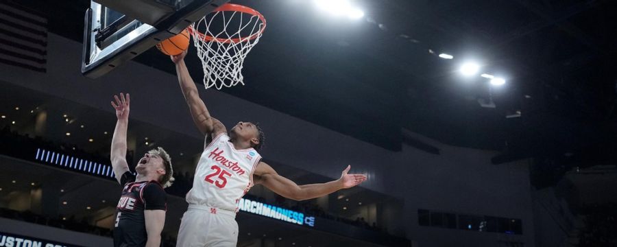 Mercy Miller makes big chasedown block for Houston