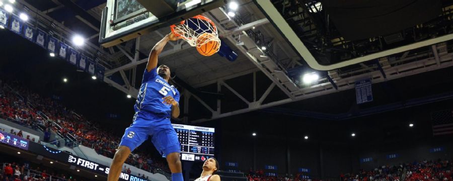 Jamiya Neal's exclamation-point dunk seals win over Louisville