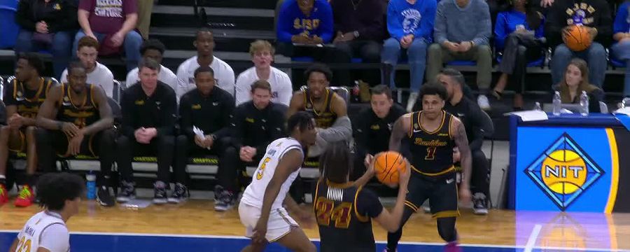 Loyola Chicago Ramblers vs. San José State Spartans: Game Highlights