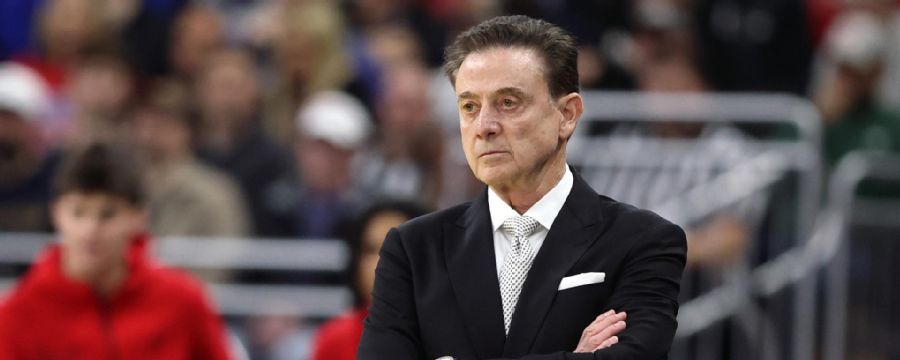 Omaha's 7-0 start forces Pitino, St. John's to call timeout