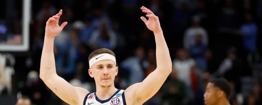 Ole Miss thwarts UNC's comeback bid on Pedulla's dagger 3