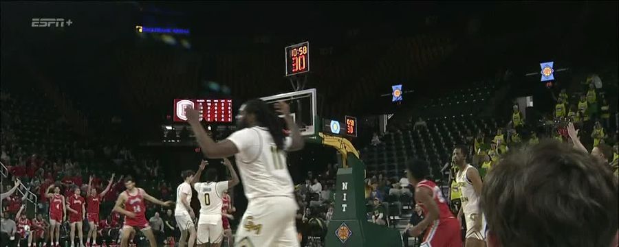 Christian Davis hits buzzer-beater vs. George Mason Patriots