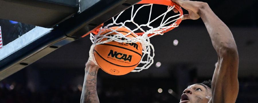 Amari Williams gets block, dunk for UK in electric sequence