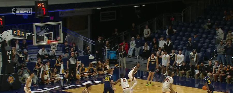 Chattanooga Mocs vs. Loyola Chicago Ramblers: Game Highlights