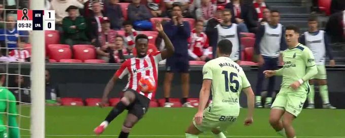 Iñaki Williams scores in the 5'