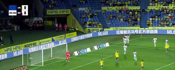 Álvaro García finds the back of the net for Rayo Vallecano