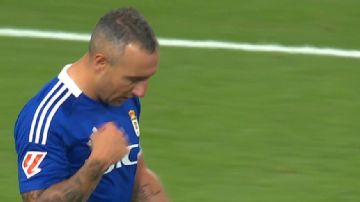 40-year-old Santi Cazorla sends Real Oviedo to playoff final