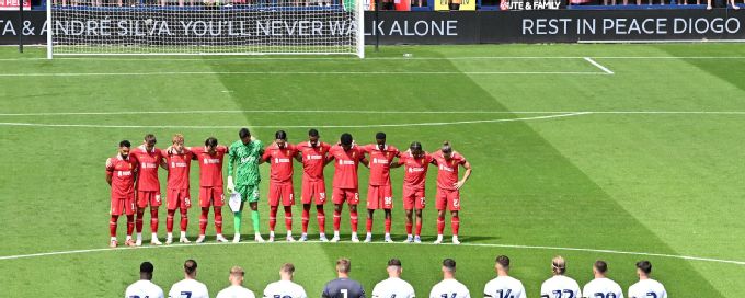 Preston and Liverpool pay tribute to Diogo Jota