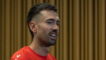 New striker Hardie sets goal target for Wrexham