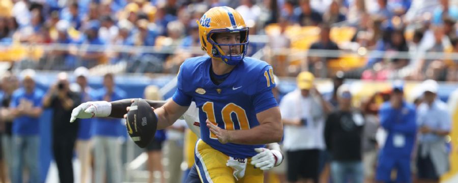 Pittsburgh eases pass Duquesne 61-9