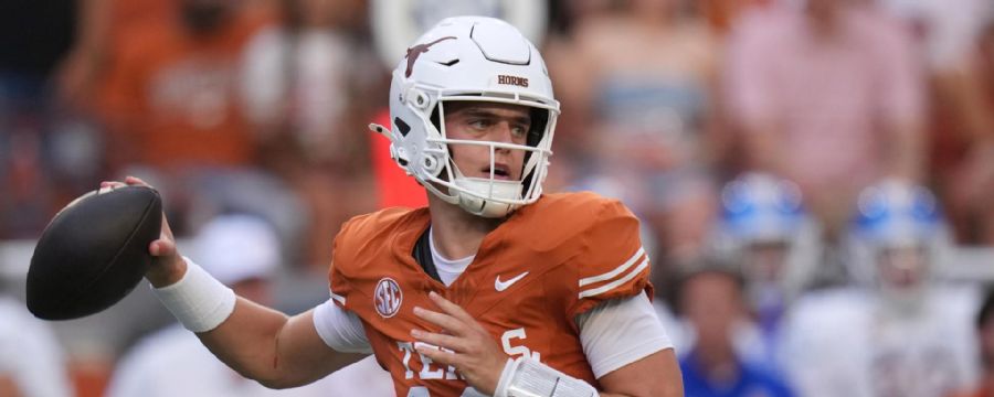 Arch Manning throws 4 TDs in 5 minutes for Longhorns