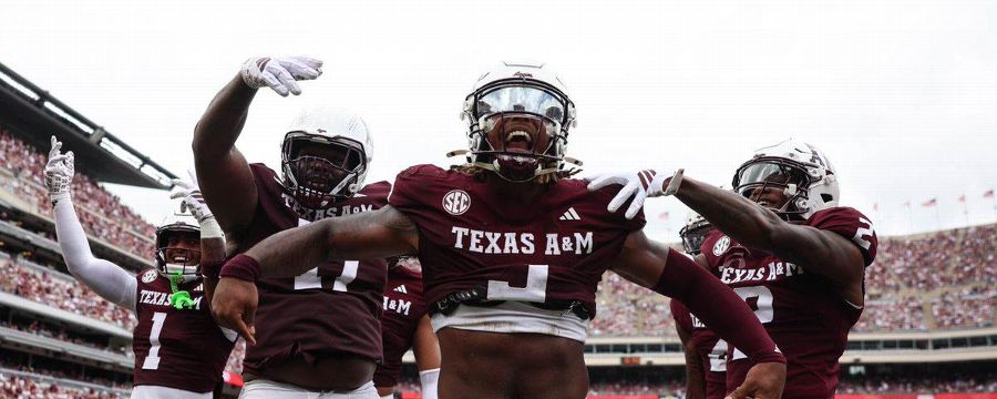 Highlight: No. 19 Texas A&M's air attack shuts down Utah State