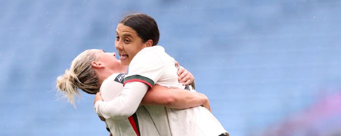 Sam Kerr scores 100th goal for Chelsea on return from injury
