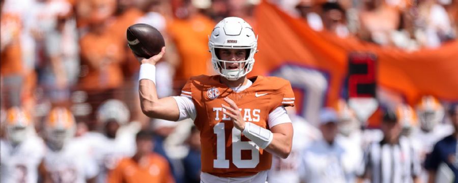 Highlight: No. 7 Texas' defense dominates in win over UTEP