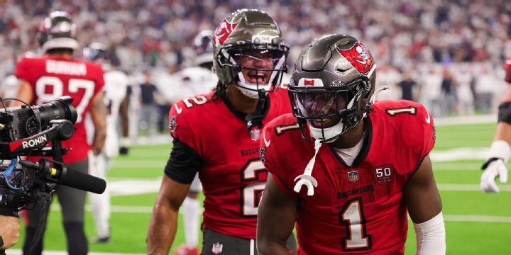 Rachaad White scores go-ahead TD for Bucs with seconds remaining