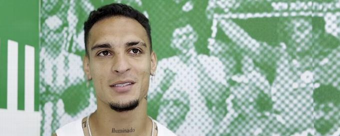 Why Antony felt disrespected at Manchester United