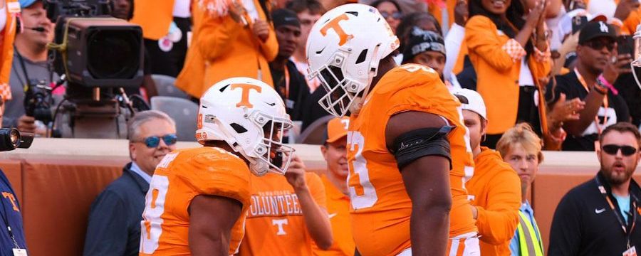 Highlight: No. 12 Vols narrowly escape Arkansas in offensive shootout