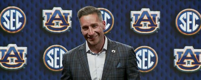 Auburn's Pearl says he's excited about Hall's versatility