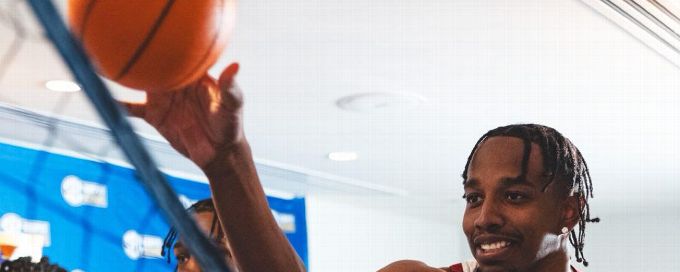 Hoop stars shine on Day 2 of 2026 SEC Tipoff