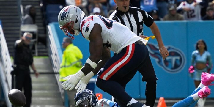 Patriots make Cam Ward pay for fumble by scoring a TD
