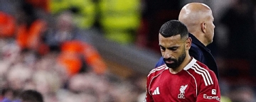 Should Mohamed Salah be dropped following Man United defeat?