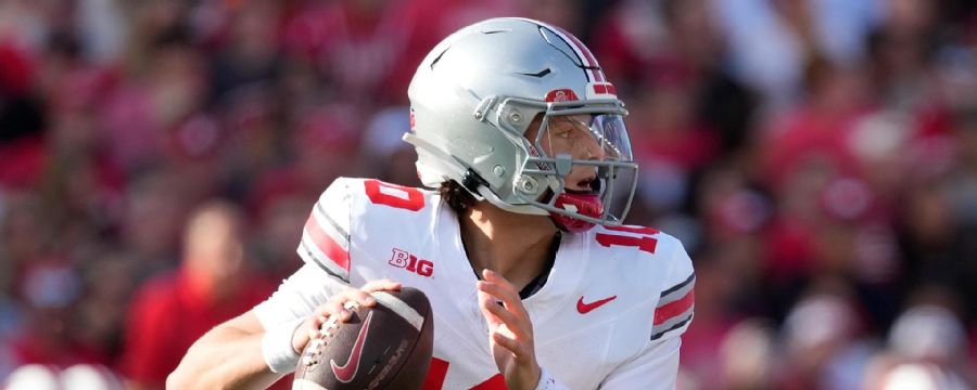 Ohio State Buckeyes hands Wisconsin fifth straight loss