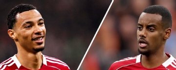 Should Isak or Ekitike start against Brentford for Liverpool?