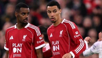 Should Isak or Ekitike start against Brentford for Liverpool?