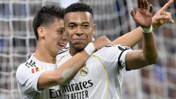 Real Madrid dominate Valencia 4-0