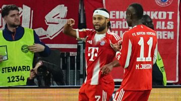 Bayern Munich roll over Bayer Leverkusen