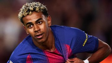 Barcelona picks up 3-1 win over Elche