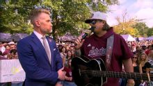 Country music star Hardy connects with Mississippi State crowd
