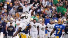 Jeremiyah Love and No. 9 Notre Dame overwhelm No. 23 Pittsburgh in 37-15 victory