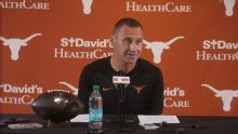 Steve Sarkisian looks for Longhorns to spoil rival Aggies undefeated season