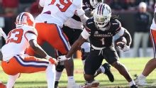 Highlight: South Carolina drops the ball to Clemson at home