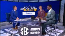 Breaking down Alabama's narrow victory over Auburn in the Iron Bowl