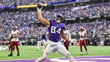 McCarthy, Vikings rebound with 31-0 win over reeling Commanders, who lose Daniels to injury again